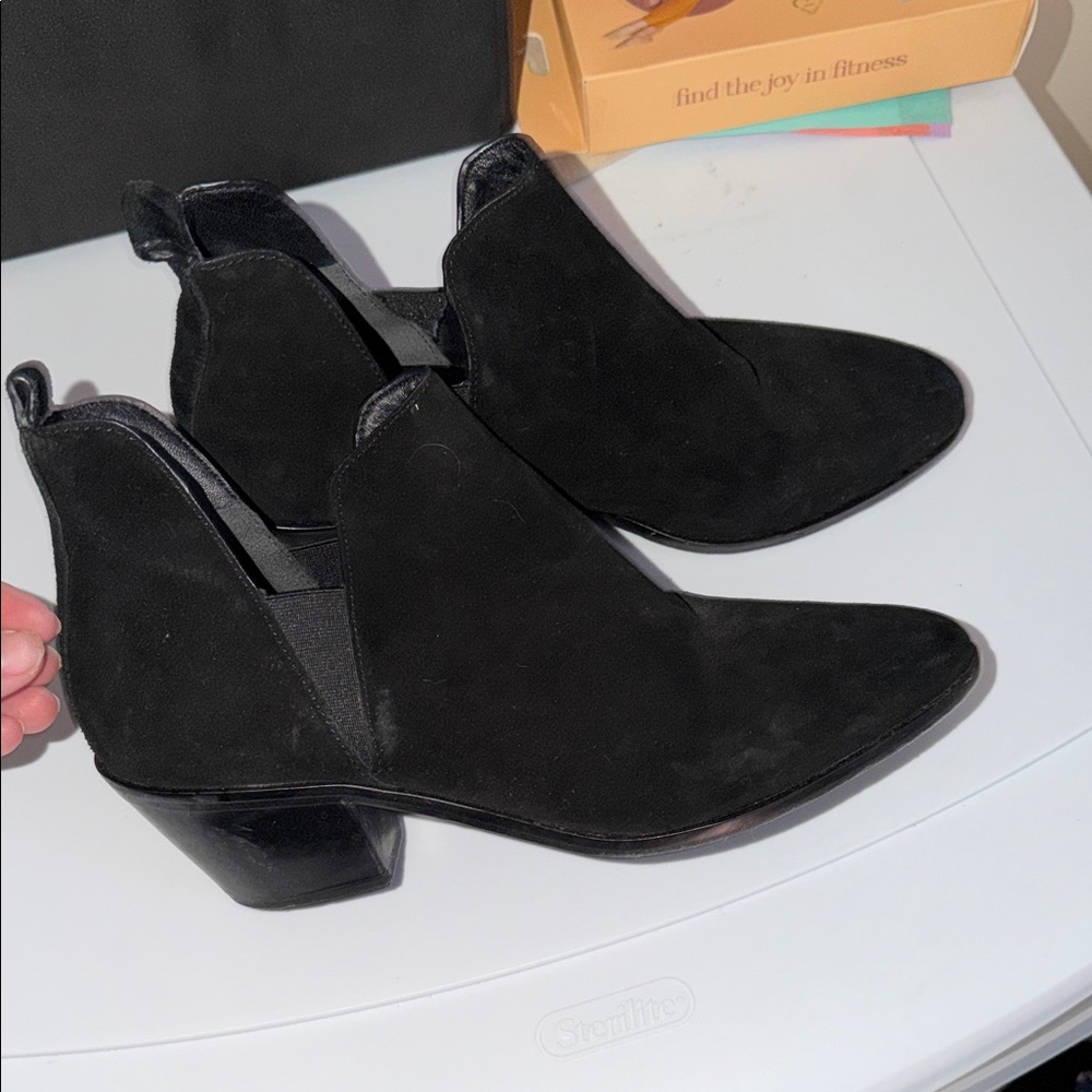 Sigerson Morrison Sleek Black Ankle Booties